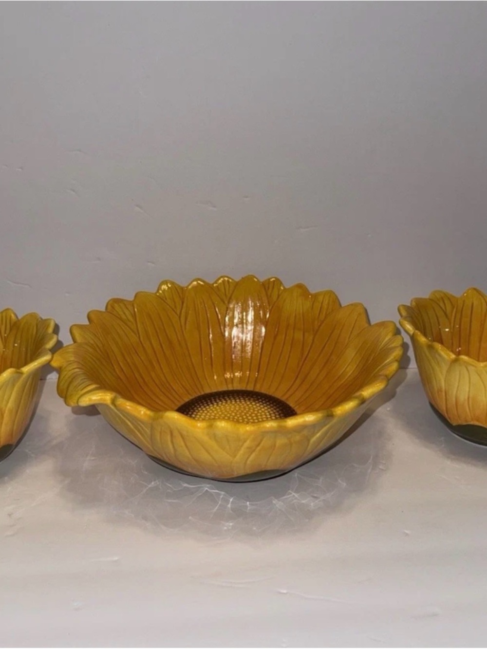 Sunflower Ceramic Serving Bowl Set - Yellow